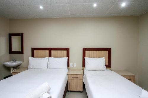 plm palace lodge