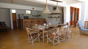 Hoom Zanzibar,,3 star