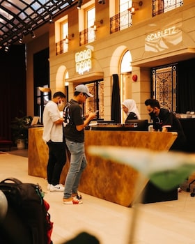 Scarletz Suites Klcc Near Twin Towers,,4 star