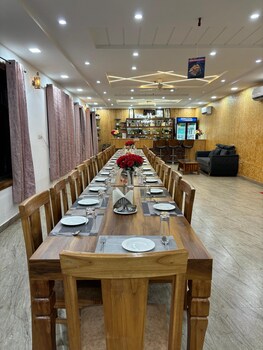 Home Town Resort,,3 star