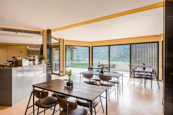 country retreats henan linzhou shibanyan