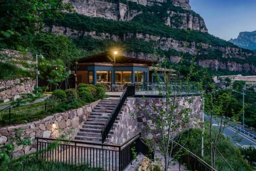country retreats henan linzhou shibanyan