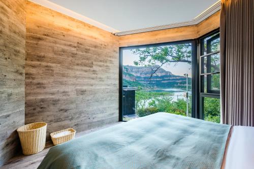 country retreats henan linzhou shibanyan