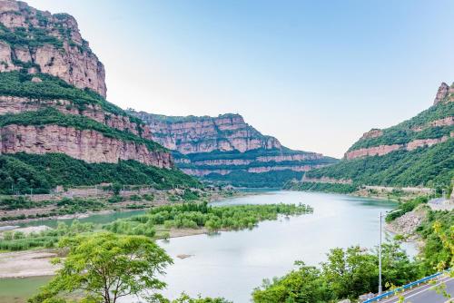 country retreats henan linzhou shibanyan