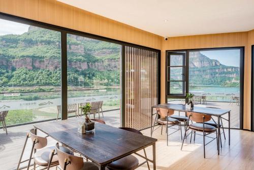 country retreats henan linzhou shibanyan