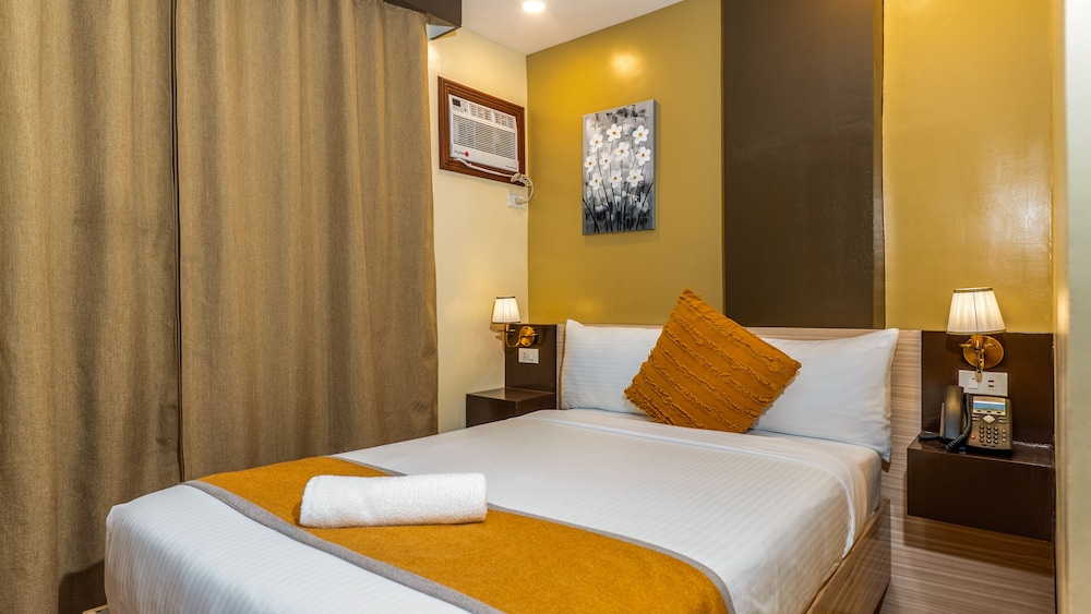 hollywood hotel puerto princesa