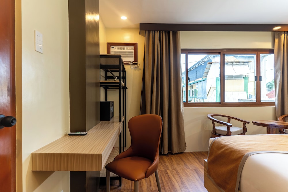 hollywood hotel puerto princesa