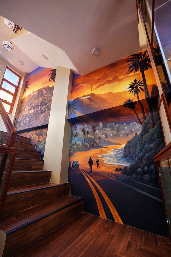 hollywood hotel puerto princesa