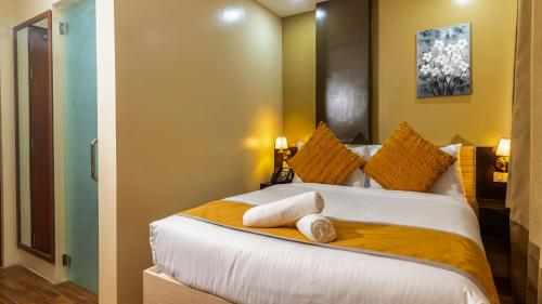 hollywood hotel puerto princesa