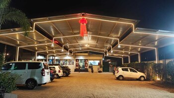 hotel srushti regency
