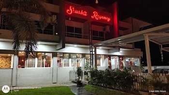 hotel srushti regency