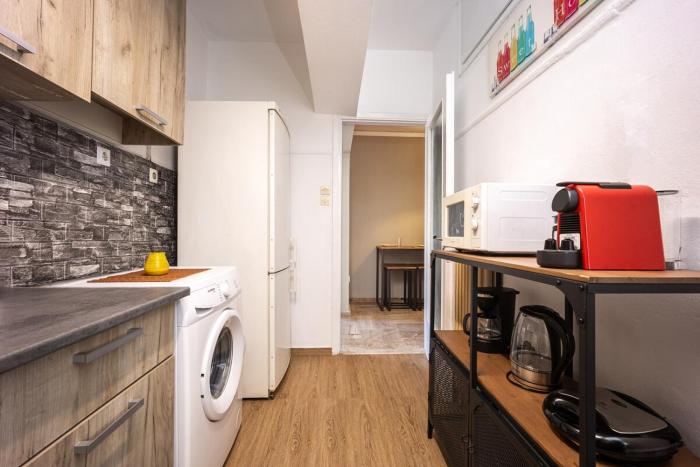 sunny 3bd flat acropolis view