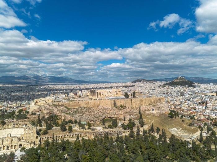 sunny 3bd flat acropolis view