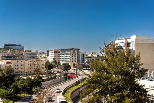 sunny 3bd flat acropolis view