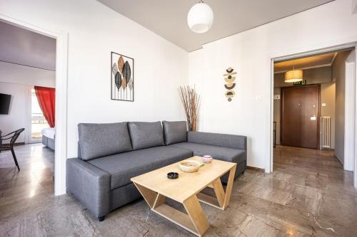 sunny 3bd flat acropolis view