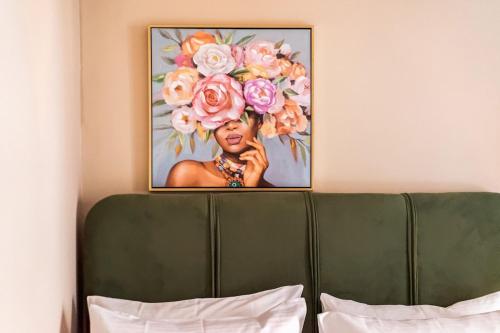 sunny cozy 3bd apt just a min away to acropolis