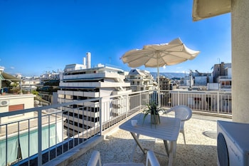 sunny penthouse in koukaki next to acropolis