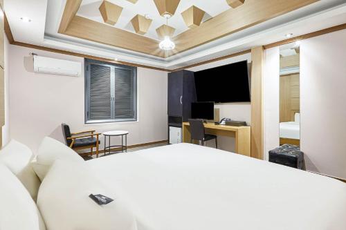 suwon ingyedong central plaza hotel