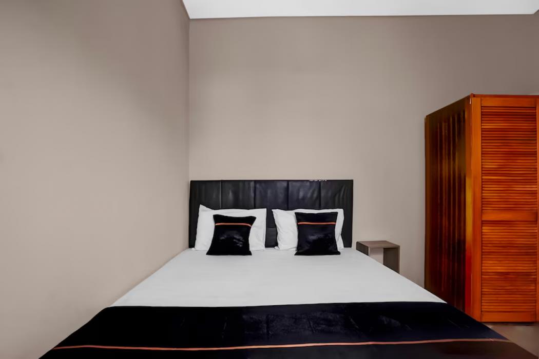 hotel o near ciputra world surabaya