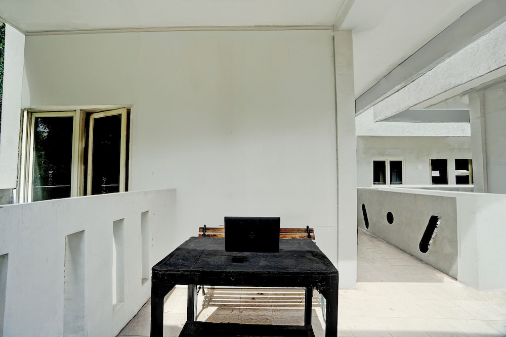 hotel o near ciputra world surabaya