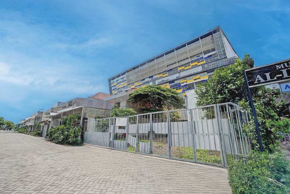 hotel o near ciputra world surabaya