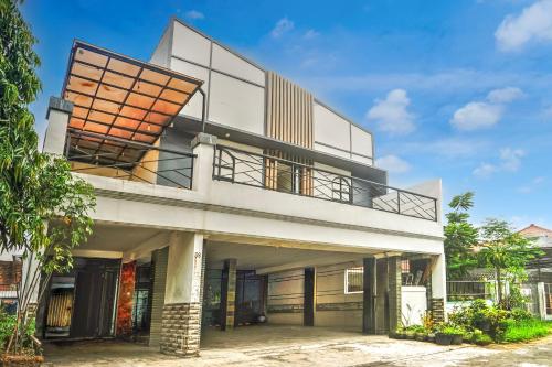 hotel o near ciputra world surabaya