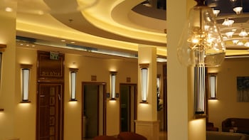 Aristocrat Hotel,,0 star