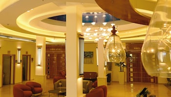Aristocrat Hotel,,0 star