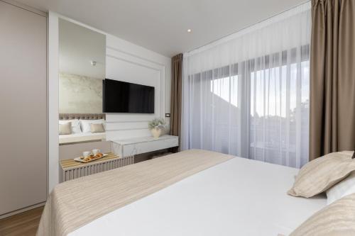 sunday residence and spa split
