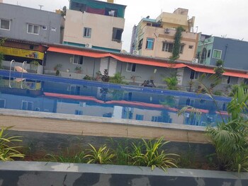 himalaya pool and resort