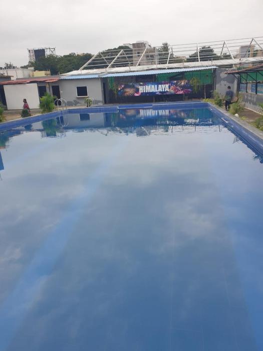 himalaya pool and resort