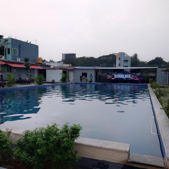 himalaya pool and resort
