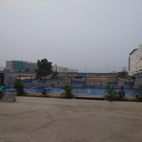 himalaya pool and resort