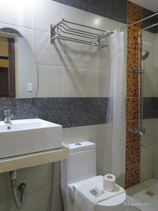 rovics tourist hotel