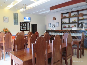 rovics tourist hotel