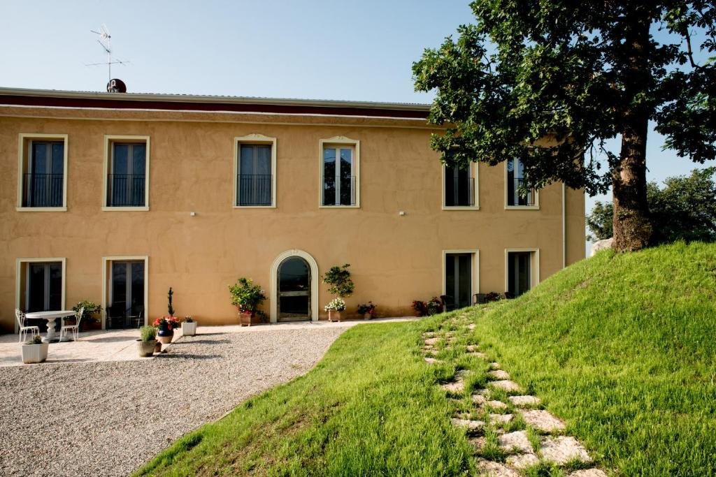 castelnuovo del garda