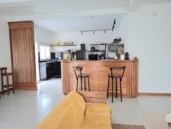 Tia Vahine - Boutique Hotel Ivato,,4 star