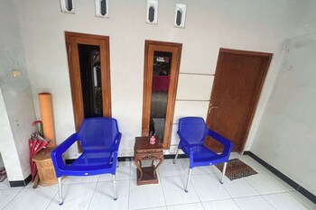 Oyo 95050 Penginapan Sekarsari Syariah,1 Karangwaru Tegalrejo Kota Yogyakarta,2 star