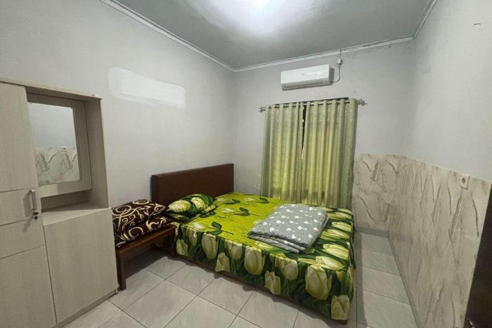 oyo 95050 penginapan sekarsari syariah