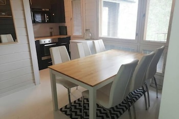 High Rise Cottage,,2 star