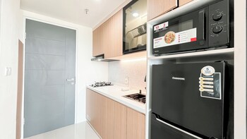 Comfortable Studio At Samesta Mahata Serpong Apartment,,2 star