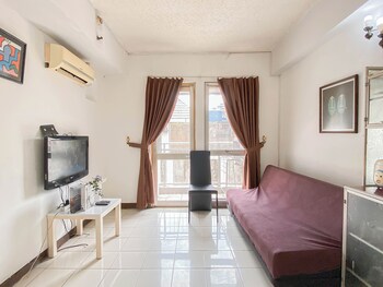 Homey 1Br At Taman Semanan Indah Cengkareng Apartment,,2 star