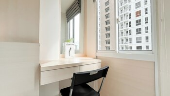 simple studio at tokyo riverside pik 2 apartment