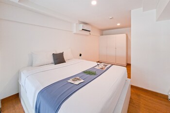 homey studio loft kingland avenue apartment