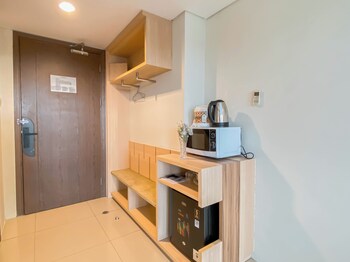 Cozy Living Studio Bogor Icon Apartment,,2 star