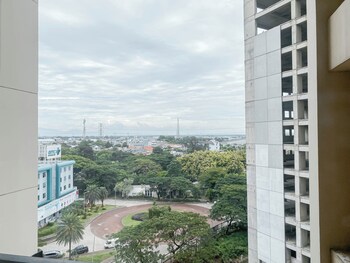 modern and homey 1br apartment oasis cikarang