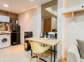 modern and homey 1br apartment oasis cikarang
