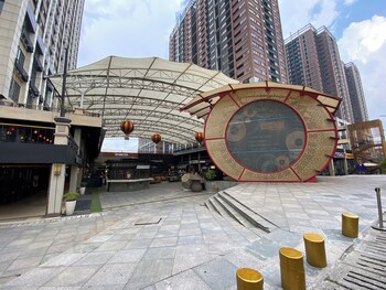 trendy 2br at meikarta apartment