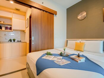 cozy stay 1br at apartment grand kamala lagoon