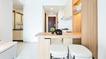 Homey 2Br At Sky House Bsd Apartment,,2 star